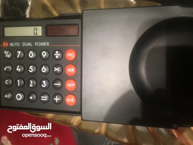 للمكاتب وللأولاد في الدراسة آلة حاسبة مكتبية