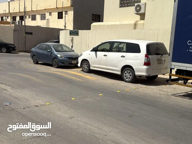 سياره تويوتا للبيع