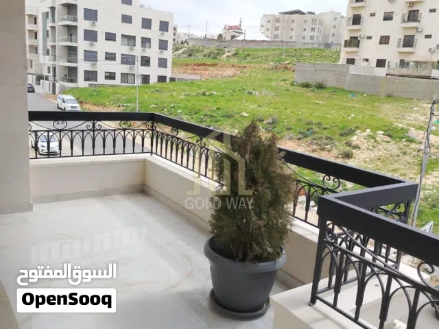 في أرقى مناطق ضاحية النخيل شقة طابق أول 215م بتشطيبات راقية / ref 1157