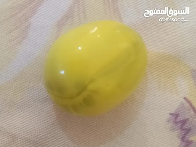 حجر كريم عقيق 49 من الحجار الفاخره موجود في العين موجود للبيع قطع وحده