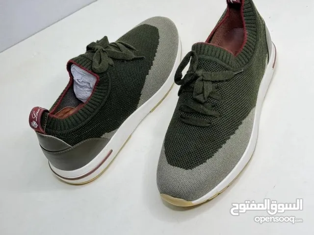 لوروبيانا 44