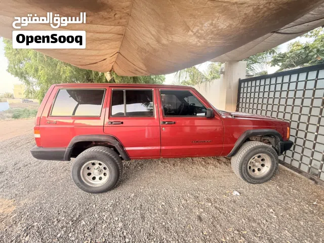 1999 جيب شيروكى Sport