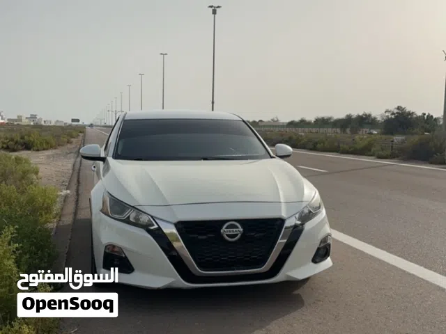 2020 نيسان التيما SL