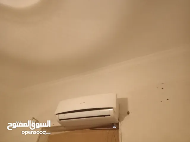 تكييف مستعمل بحالة ممتازة