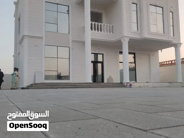 200 m2 More than 6 bedrooms Villa for Rent in Al Ain Al-Dhahir