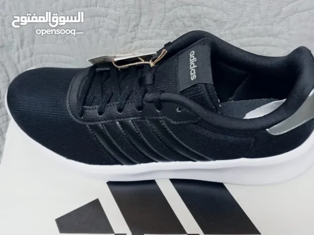 44 Casual Shoes in Al Riyadh