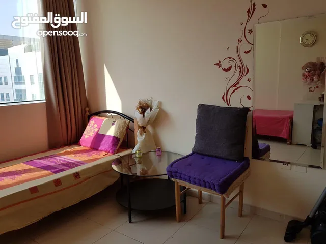 Room for rent ( FEMALE ONLY )