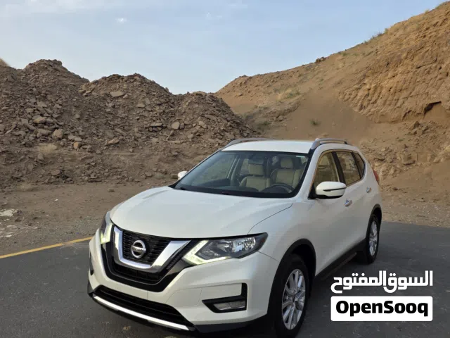 2020 نيسان X-تريل SV4