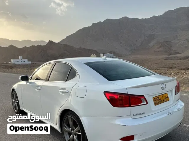 لكزس is موديل 2010