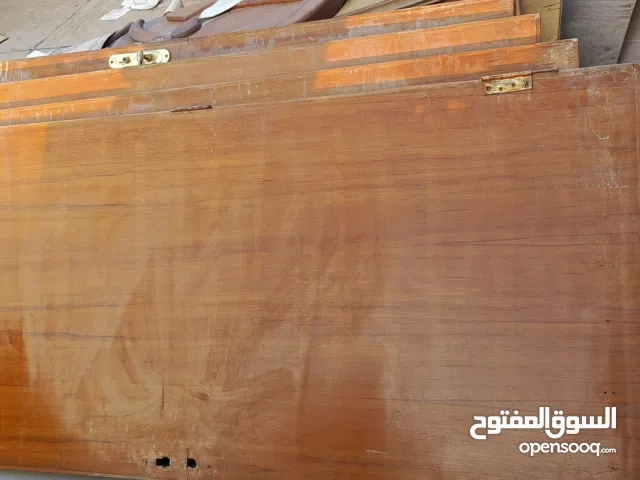 ابواب خشب مستعمله العدد ثمانيه السعر 400 الف دينار عراقي