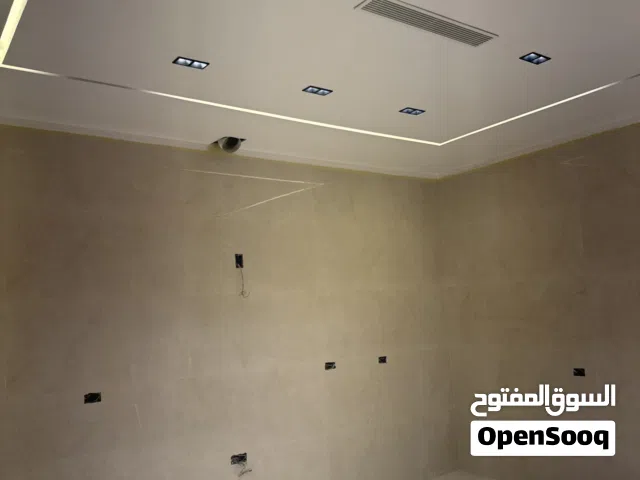 شقة تجارية ارضية بتشطيب حديث تصلح لشركات ولمكاتب ف شارع الشيخ النوفلين