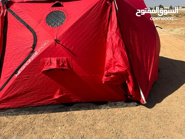 خيمة جديده بالاضافة لغطا خارجي وغطا داخلي ارضي