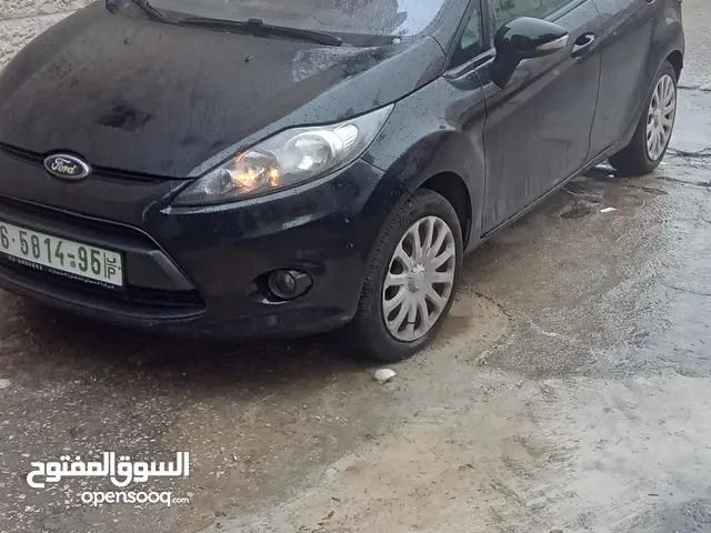 فورد فيستا جير عادي
