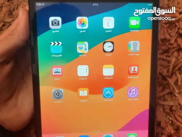 ايباد ميني 4 جهاز نضيف ربي يبارك اقرء الوصف