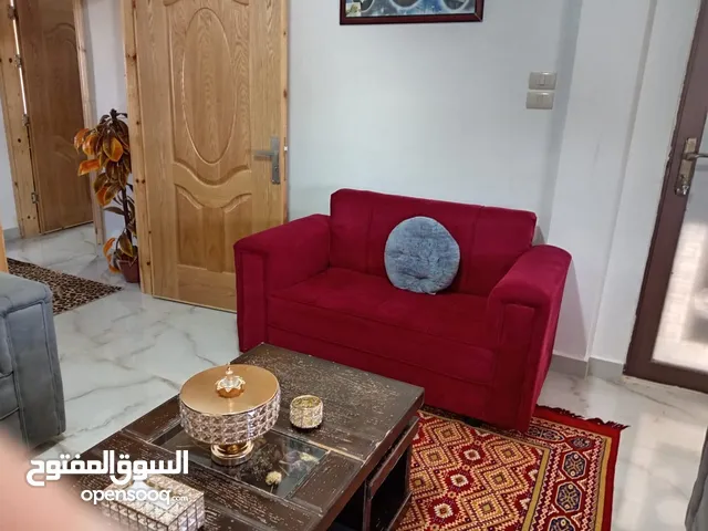 كنب كونر مستعمل شهرين  بحاله الوكاله