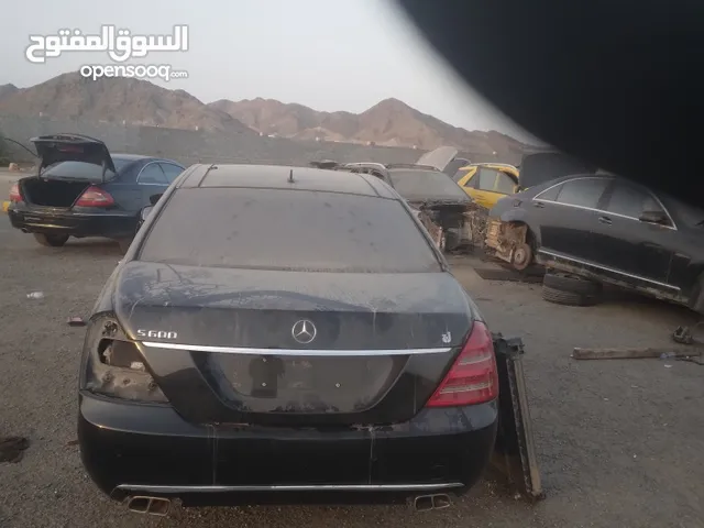 نشتري جميع السيارات المصدومه وي تشليح بيع قطع غيار