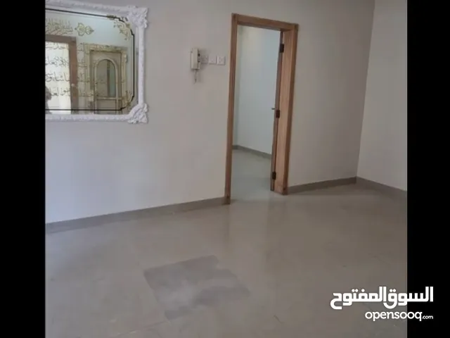 117m2 4 Bedrooms Townhouse for Sale in Northern Governorate Bu Quwah