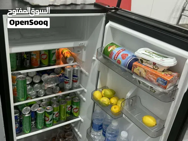 تلاجه 8 قدم 35 دينار0