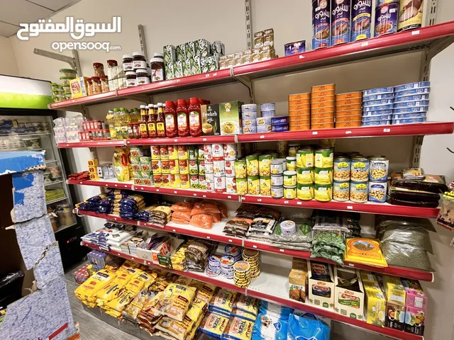 سوبر ماركت والبان بموقع مميز وشارع رئيسي