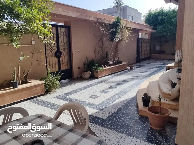 230m2 More than 6 bedrooms Villa for Sale in Tripoli Arada