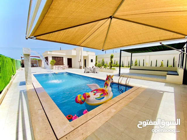 4 Bedrooms Chalet for Rent in Tripoli Tajura