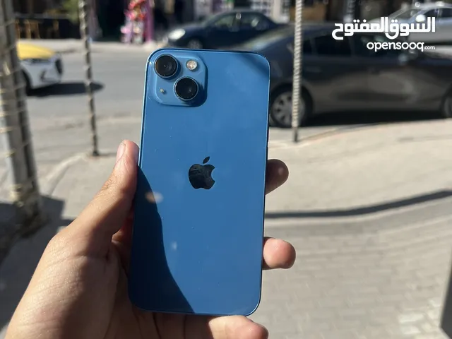 ايفون 13 بطاريات عالية مع لزقة وكفر وسلك شاحن مكفول سنة ومع كفالة