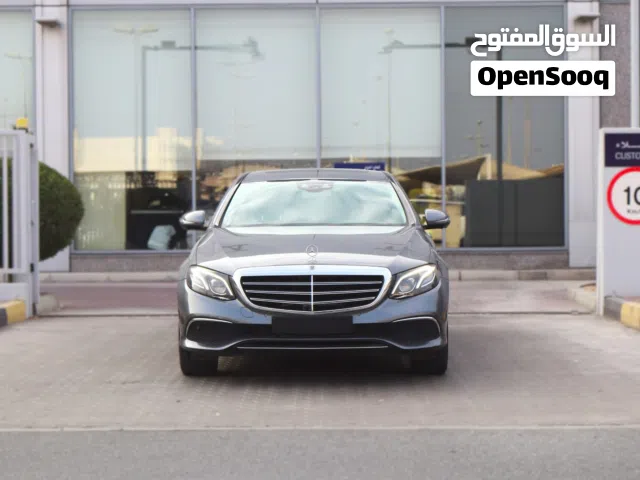 Mercedes E300 2018 Korean full options 77000 km مرسيدس E300 2018 وارد كوريا فل اوبشن 77000 كم فقط