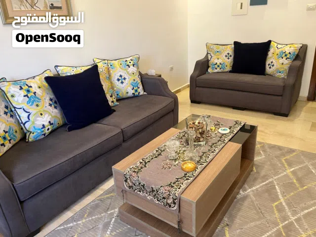 طقم كنب 7 مقاعد بحاله جيده جدا