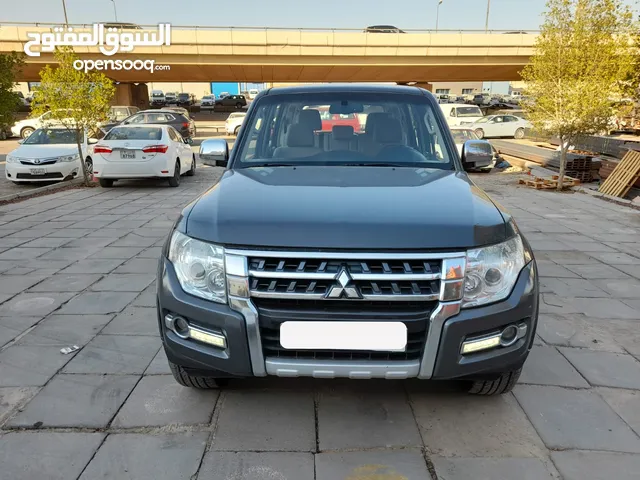 Used Mitsubishi Pajero in Kuwait City