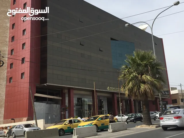 مكتب تجاري فخم للايجار - 500 متر مربع - مدوكر بالكامل - شارع عبدالله غوشة