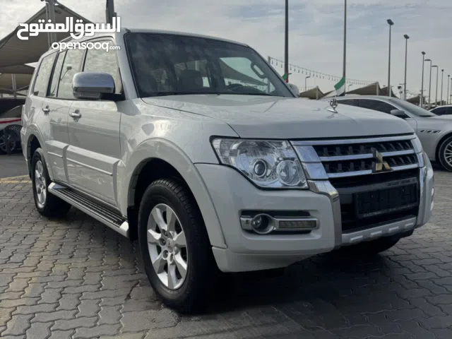 Mitsubishi Pajero Mid option 2019 Model Gcc Free Accident original paint low mileage Excellent