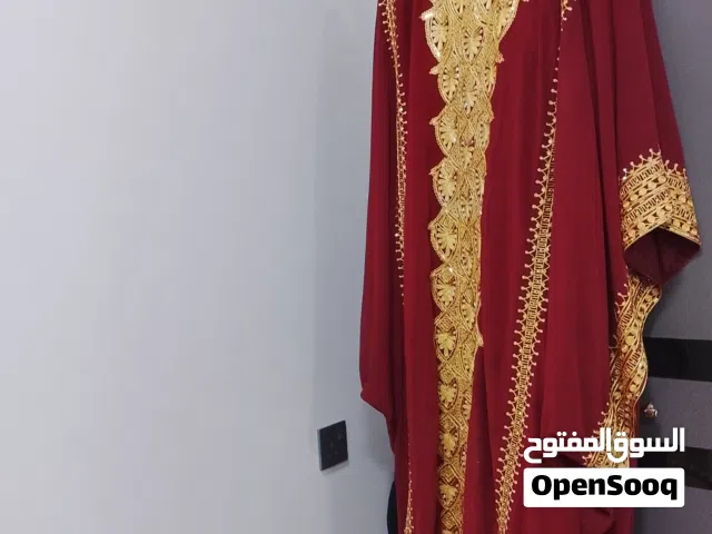 الإيجار ب20وللبيع ب60بحريني شك كامل من ورا وقدم للاسفل شك لماع