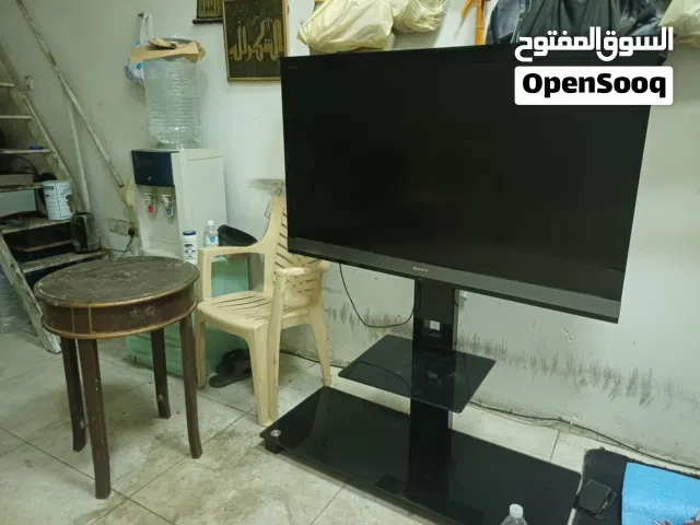 شاشتين سوني 52 انش و اوركا 40 انش