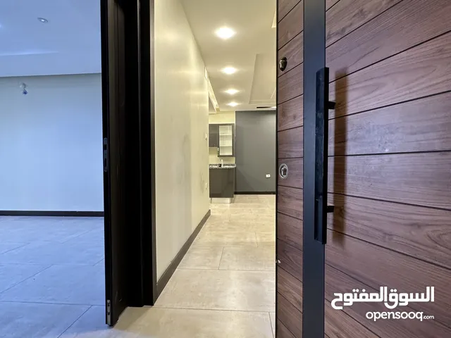 170 m2 3 Bedrooms Apartments for Rent in Tripoli Alfornaj