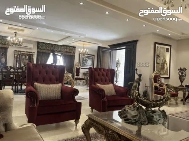 730 m2 4 Bedrooms Villa for Sale in Amman Dabouq
