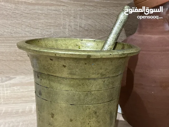 نجر نحاس صلب تراثي قديم عمره تقريباً 114سنه وزنه ثقيل حوالي 7 كيلو