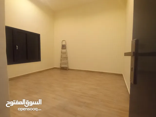 40 m2 Studio Apartments for Rent in Hawally Hawally