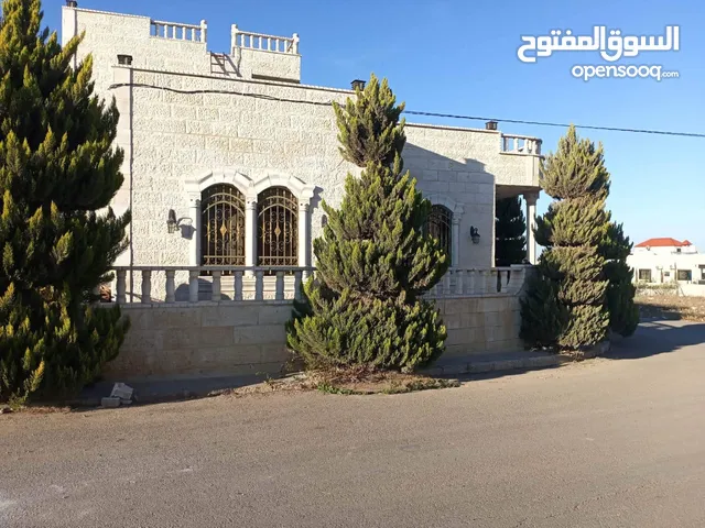 365 m2 4 Bedrooms Villa for Sale in Irbid Bushra
