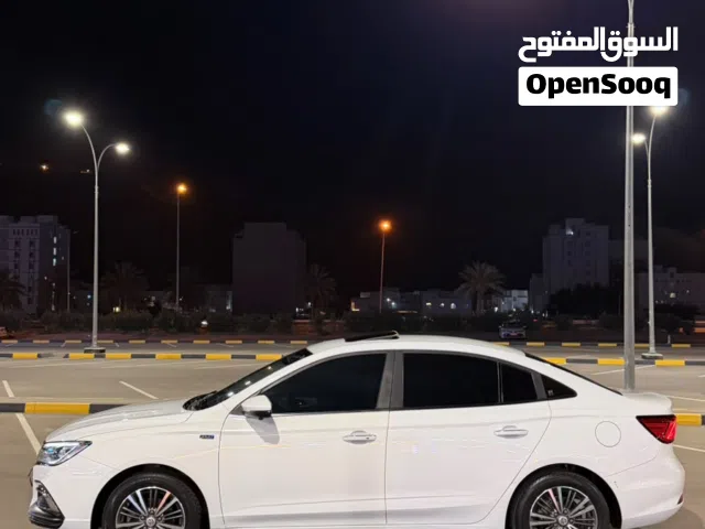 للبيع سيارة MG5