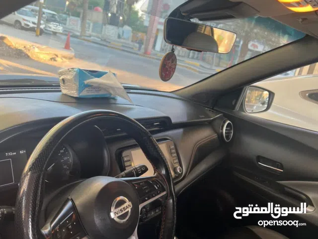 نيسان كيسكس  اس ار 21 للبيعً اللون اسمنتي