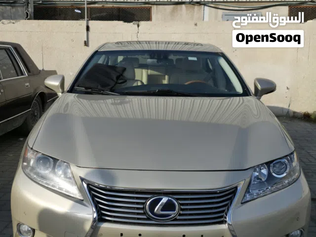 Lexus ES300H Hybrid 2013
