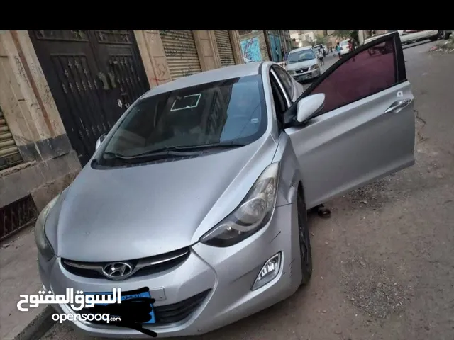 Used Hyundai Elantra in Sana'a