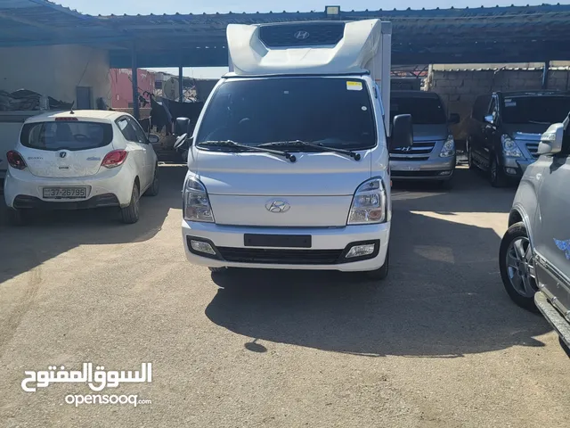 Refrigerator Hyundai 2020 in Zarqa