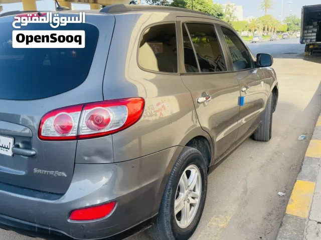 2011 هيونداي سنتافي GL