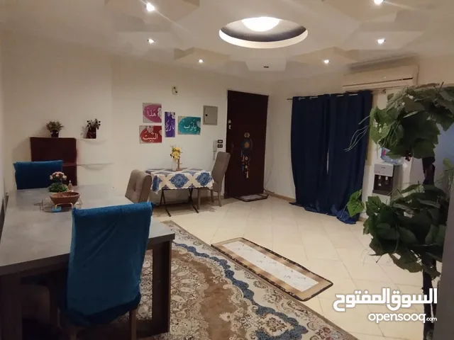شقه للبيع المعادى جراند سيتى 245