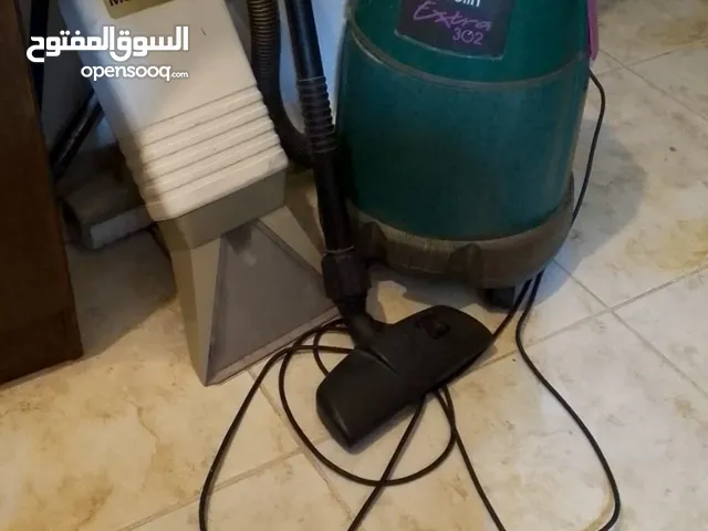 مكنسة سجاد ومكنسة لغسل السجاد
