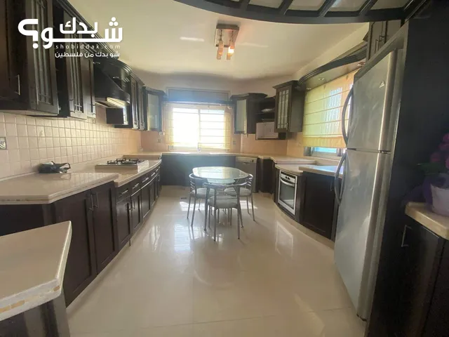 210m2 3 Bedrooms Apartments for Sale in Ramallah and Al-Bireh Al Tira