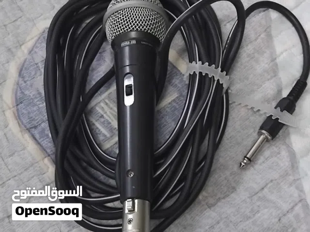 للبيع مايكرفون نظيف جدا غير مستعمل كثير