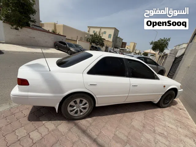 للبيع كامري 2000