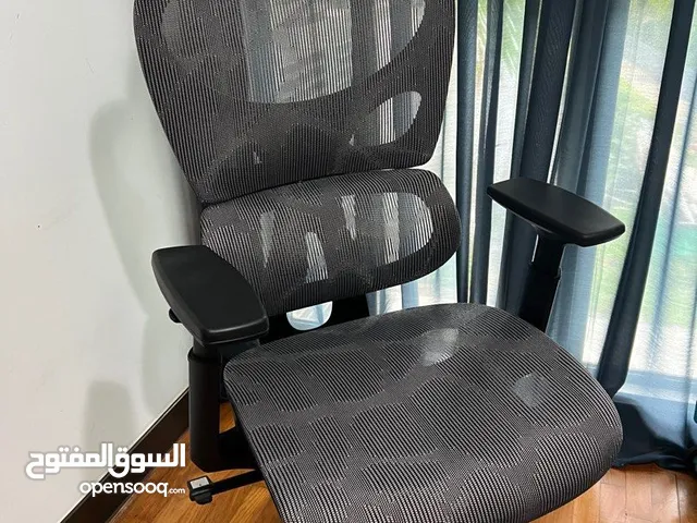 كرسي مكتبي شبك بالكامل Mesh للساعات الطويلة والحماية من الديسك مع ميزة دعم اسفل الظهر والكمية محدودة